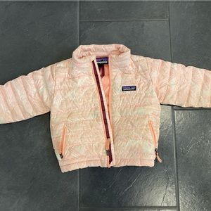 2T girls Patagonia down jacket in great condition!